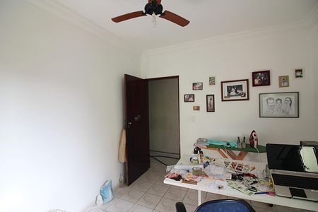 Casa para alugar com 230m², 3 quartos e 2 vagasQuarto 2