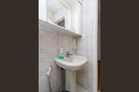 Casa à venda com 136m², 3 quartos e 2 vagasBanheiro