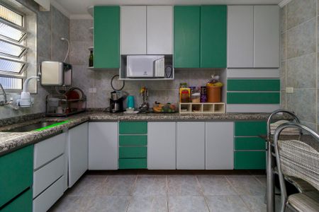 Casa à venda com 136m², 3 quartos e 2 vagasCozinha