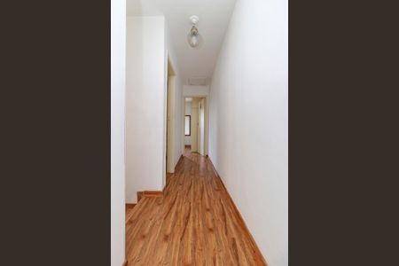 Casa à venda com 136m², 3 quartos e 2 vagasCorredor