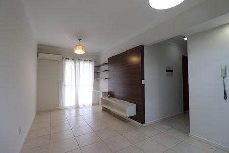 Apartamento para alugar com 75m², 2 quartos e 1 vagaSala