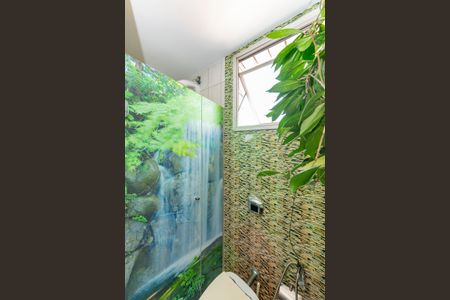 Apartamento à venda com 180m², 3 quartos e 4 vagas Apartamento à venda com 180m², 3 quartos e 4 vagasBanheiro Social