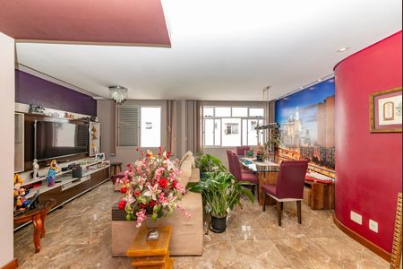 Apartamento à venda com 180m², 3 quartos e 4 vagas Apartamento à venda com 180m², 3 quartos e 4 vagasSala