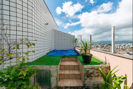 Apartamento à venda com 180m², 3 quartos e 4 vagas Apartamento à venda com 180m², 3 quartos e 4 vagasÁrea Gourmet