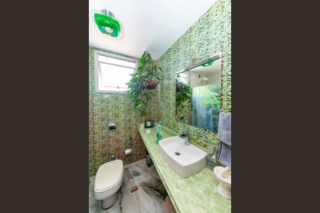 Apartamento à venda com 180m², 3 quartos e 4 vagas Apartamento à venda com 180m², 3 quartos e 4 vagasBanheiro Social