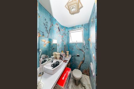 Apartamento à venda com 180m², 3 quartos e 4 vagas Apartamento à venda com 180m², 3 quartos e 4 vagasBanheiro da Suíte 1