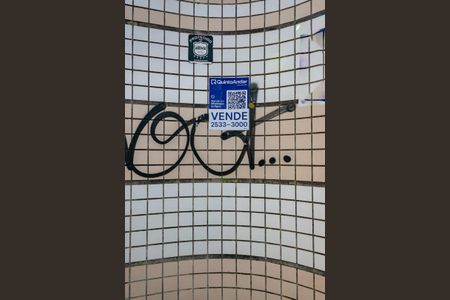 Apartamento à venda com 180m², 3 quartos e 4 vagas Apartamento à venda com 180m², 3 quartos e 4 vagasPlaca