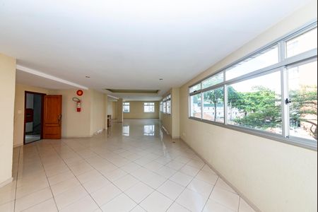 Apartamento à venda com 180m², 3 quartos e 4 vagas Apartamento à venda com 180m², 3 quartos e 4 vagasÁrea comum
