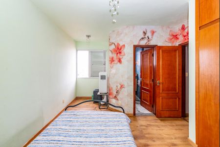 Apartamento à venda com 180m², 3 quartos e 4 vagas Apartamento à venda com 180m², 3 quartos e 4 vagasSuíte 1