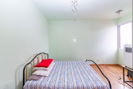 Apartamento à venda com 180m², 3 quartos e 4 vagas Apartamento à venda com 180m², 3 quartos e 4 vagasSuíte 1