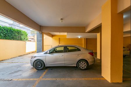 Apartamento à venda com 180m², 3 quartos e 4 vagas Apartamento à venda com 180m², 3 quartos e 4 vagasGaragem
