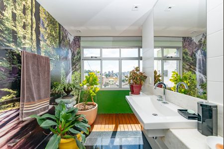 Apartamento à venda com 180m², 3 quartos e 4 vagas Apartamento à venda com 180m², 3 quartos e 4 vagasBanheiro da Suíte 2