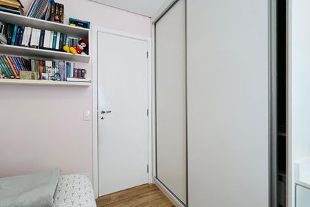 Apartamento à venda com 114m², 4 quartos e 2 vagasQuarto 2
