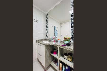 Apartamento à venda com 114m², 4 quartos e 2 vagasBanheiro