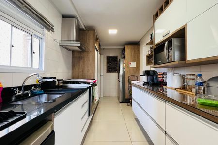 Apartamento à venda com 114m², 4 quartos e 2 vagasCozinha e Área de Serviço