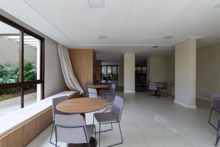 Apartamento à venda com 131m², 3 quartos e 3 vagas Apartamento à venda com 131m², 3 quartos e 3 vagasÁrea comum - Salão de festas