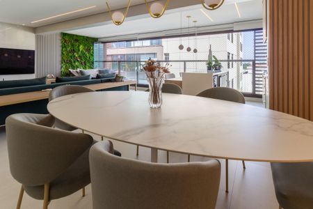 Apartamento à venda com 131m², 3 quartos e 3 vagas Apartamento à venda com 131m², 3 quartos e 3 vagasSala