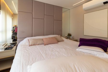 Apartamento à venda com 131m², 3 quartos e 3 vagas Apartamento à venda com 131m², 3 quartos e 3 vagasSuite Master