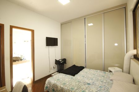 Apartamento à venda com 109m², 3 quartos e 3 vagasQuarto 3