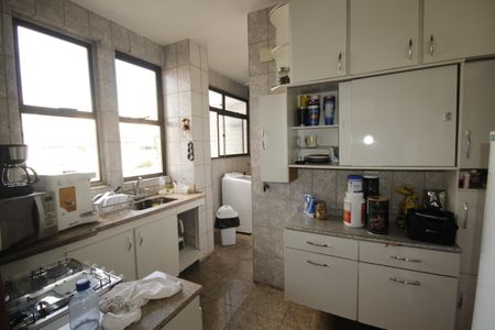 Apartamento à venda com 109m², 3 quartos e 3 vagasCozinha