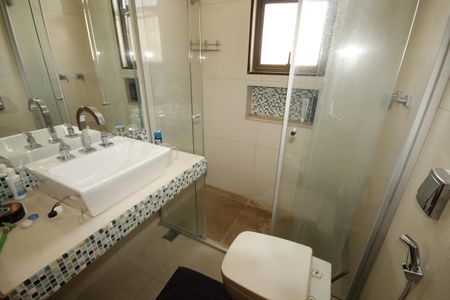 Apartamento à venda com 109m², 3 quartos e 3 vagasBanheiro