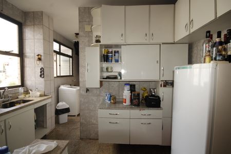 Apartamento à venda com 109m², 3 quartos e 3 vagasCozinha