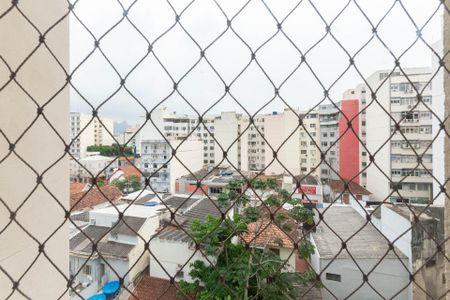 Apartamento à venda com 74m², 2 quartos e sem vagaVista