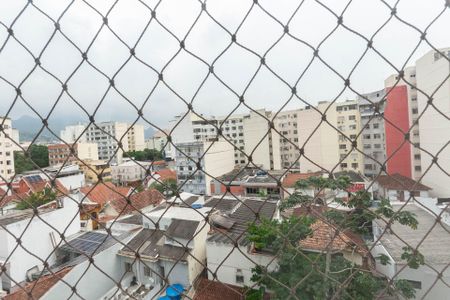 Apartamento à venda com 74m², 2 quartos e sem vagaVista