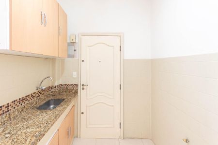 Apartamento à venda com 74m², 2 quartos e sem vagaCozinha