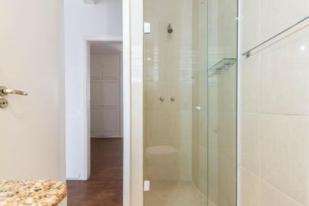 Apartamento à venda com 74m², 2 quartos e sem vagaBanheiro