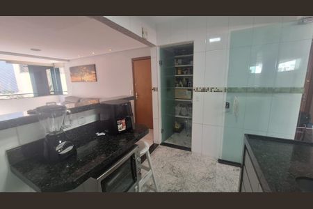Apartamento à venda com 101m², 3 quartos e 2 vagas Apartamento à venda com 101m², 3 quartos e 2 vagasCozinha