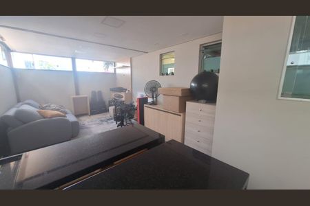 Apartamento à venda com 101m², 3 quartos e 2 vagas Apartamento à venda com 101m², 3 quartos e 2 vagasSala
