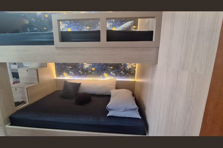 Apartamento à venda com 101m², 3 quartos e 2 vagas Apartamento à venda com 101m², 3 quartos e 2 vagasSegundo quarto