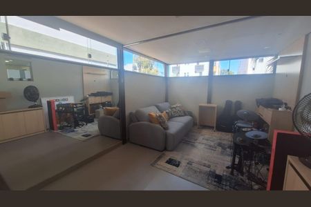 Apartamento à venda com 101m², 3 quartos e 2 vagas Apartamento à venda com 101m², 3 quartos e 2 vagasSala