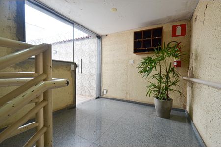 Apartamento à venda com 139m², 3 quartos e 2 vagas Apartamento à venda com 139m², 3 quartos e 2 vagasHall de entrada