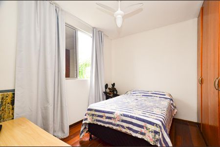 Apartamento à venda com 139m², 3 quartos e 2 vagas Apartamento à venda com 139m², 3 quartos e 2 vagasQuarto 1