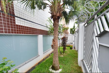 Apartamento à venda com 139m², 3 quartos e 2 vagas Apartamento à venda com 139m², 3 quartos e 2 vagasHall de entrada