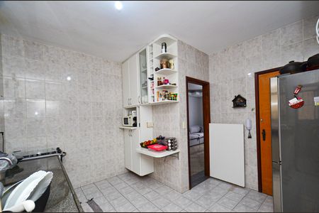 Apartamento à venda com 139m², 3 quartos e 2 vagas Apartamento à venda com 139m², 3 quartos e 2 vagasCozinha