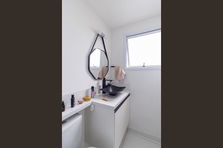 Apartamento à venda com 59m², 2 quartos e 1 vaga Apartamento à venda com 59m², 2 quartos e 1 vagaBanheiro da suíte