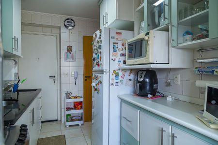 Apartamento à venda com 84m², 3 quartos e 2 vagas Apartamento à venda com 84m², 3 quartos e 2 vagasCozinha