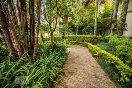 Apartamento à venda com 84m², 3 quartos e 2 vagas Apartamento à venda com 84m², 3 quartos e 2 vagasHall de Entrada