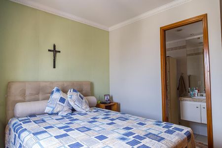 Apartamento à venda com 84m², 3 quartos e 2 vagas Apartamento à venda com 84m², 3 quartos e 2 vagasSuíte