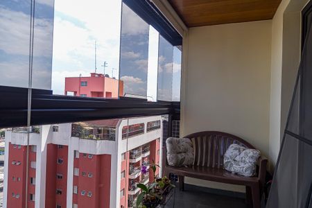 Apartamento à venda com 84m², 3 quartos e 2 vagas Apartamento à venda com 84m², 3 quartos e 2 vagasVaranda