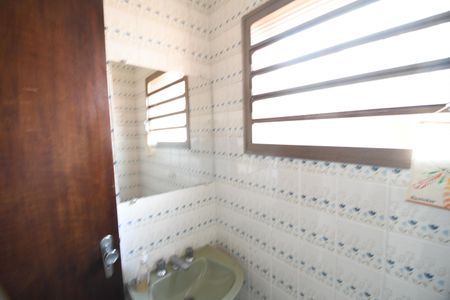 Casa à venda com 177m², 3 quartos e 4 vagasLavabo
