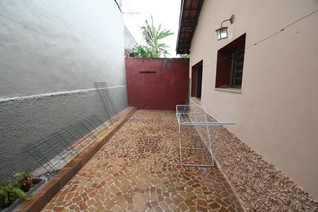 Casa à venda com 177m², 3 quartos e 4 vagasQuintal