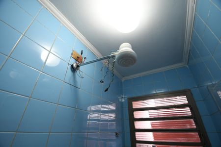 Casa à venda com 177m², 3 quartos e 4 vagasBanheiro de serviço