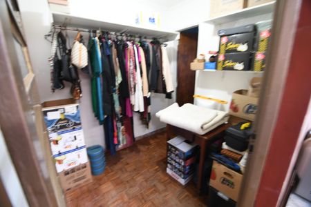 Casa à venda com 177m², 3 quartos e 4 vagasQuarto de Serviço