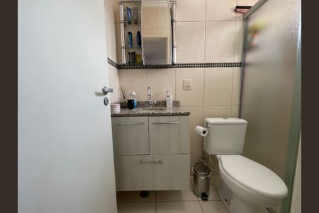 Casa à venda com 170m², 4 quartos e 4 vagas Casa à venda com 170m², 4 quartos e 4 vagasBanheiro da Suíte 1