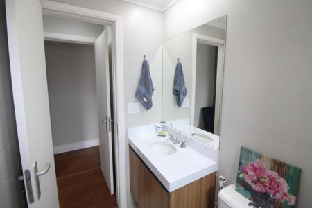 Apartamento à venda com 179m², 4 quartos e 3 vagasQuarto 2 - Banheiro