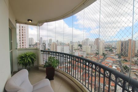 Apartamento à venda com 179m², 4 quartos e 3 vagasSala - Varanda